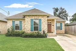 Pre-foreclosure in  N Starrett Rd Metairie, LA 70003