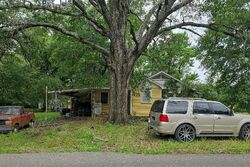 Pre-foreclosure in  S Cox St Bastrop, LA 71220