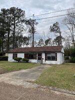  Country Club Cir, Deridder LA