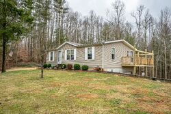  Lake Shore Rd, Leitchfield KY