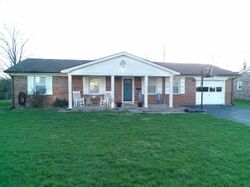 Pre-foreclosure in  Quachita Trl Frankfort, KY 40601
