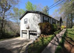 Pre-foreclosure in  Thomas Hall Dr Trussville, AL 35173