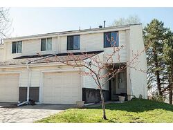 Pre-foreclosure Listing in 29th Avenue Dr Sw Unit 16 CEDAR RAPIDS, IA 52404