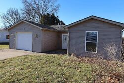 Pre-foreclosure in  Kumfer Ave Fort Wayne, IN 46809