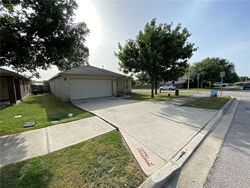 Pre-foreclosure in  Green Meadows Ln Buda, TX 78610