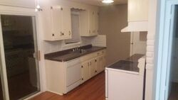 Pre-foreclosure in  Middle Tpke E  Manchester, CT 06040