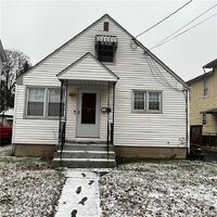 Pre-foreclosure in  Smalley St New Britain, CT 06051