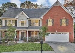 Pre-foreclosure in  Park Knoll Trl Lawrenceville, GA 30043