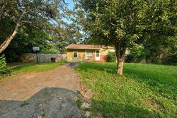  Kingsbury Cir, Warner Robins GA