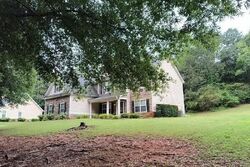 Pre-foreclosure in  Lois Ct Loganville, GA 30052