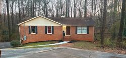 Pre-foreclosure in  Hilton Ridge Ct Lithonia, GA 30058