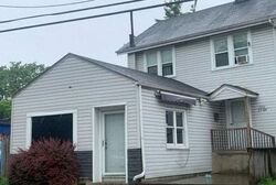 Pre-foreclosure in  Sullivant Ave Columbus, OH 43204