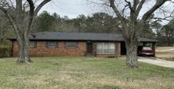 Pre-foreclosure in  Golden Meadow Dr Riverdale, GA 30296