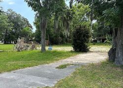 Pre-foreclosure in  Nw 8th Ave Crystal River, FL 34428