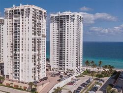 Pre-foreclosure in  S Ocean Dr  Hollywood, FL 33019