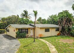 Pre-foreclosure in  Nw 11th Way Fort Lauderdale, FL 33311