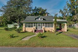 Pre-foreclosure in  Se 222nd St Hawthorne, FL 32640