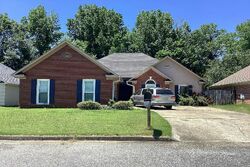 Pre-foreclosure in  Canopy Ct Phenix City, AL 36867