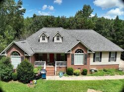 Pre-foreclosure in  Bow Range Rd Guntersville, AL 35976