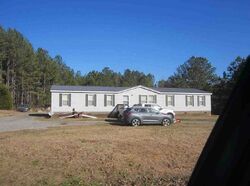 Pre-foreclosure in  Abingdon Trce Odenville, AL 35120