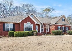 Pre-foreclosure in  Forest Hill Dr Athens, AL 35613