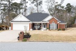 Pre-foreclosure in  Creekstone Ln Phenix City, AL 36867