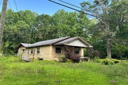 Pre-foreclosure in  County Line Rd Sumiton, AL 35148