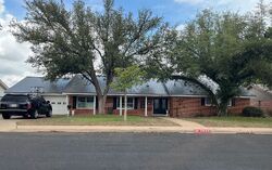 Pre-foreclosure in  Camarie Ave Midland, TX 79705