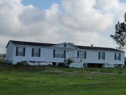Pre-foreclosure in  Trail Loop S Rosharon, TX 77583