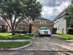 Pre-foreclosure in  Stallion Rdg Alvin, TX 77511