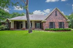 Pre-foreclosure in  Vogel Ln Brookshire, TX 77423