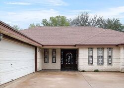 Pre-foreclosure in  Mazatlan St Mission, TX 78572