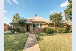 Pre-foreclosure in  Hunters Rdg Carrollton, TX 75006