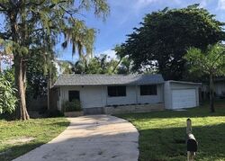 Pre-foreclosure Listing in Flowers Dr FORT MYERS, FL 33907