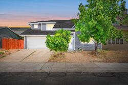 Pre-foreclosure in  Manassero Way Sacramento, CA 95820