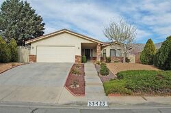  Stoneridge Dr, Victorville CA