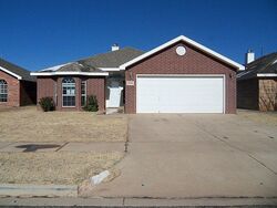 Pre-foreclosure in  75th St Lubbock, TX 79423