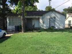  S Norvell Dr, Dallas TX