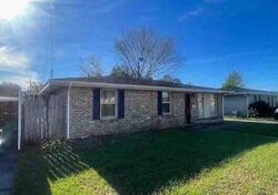 Pre-foreclosure in  Jade Ave Metairie, LA 70003