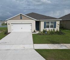 Pre-foreclosure in  Noble Ave Davenport, FL 33837