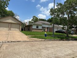 Pre-foreclosure in  Comstock Springs Dr Katy, TX 77450