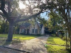 Pre-foreclosure in  Woodrow Dr Port Arthur, TX 77642