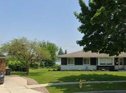 Pre-foreclosure in  Empire Ct Waukesha, WI 53186