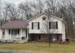 Pre-foreclosure in  Leviticus Dr Bunker Hill, WV 25413