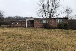 Pre-foreclosure in  Fairmont Rd Morgantown, WV 26501