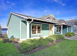 Pre-foreclosure in  GLADSTONE DR Camano Island, WA 98282