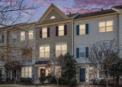 Pre-foreclosure in  Redgate Ln Woodbridge, VA 22191