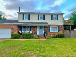 Pre-foreclosure in  Lockwood Ct Virginia Beach, VA 23464
