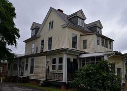 Pre-foreclosure in  Staples Mill Rd Richmond, VA 23228