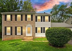 Pre-foreclosure in  Mignonette Ct Annandale, VA 22003
